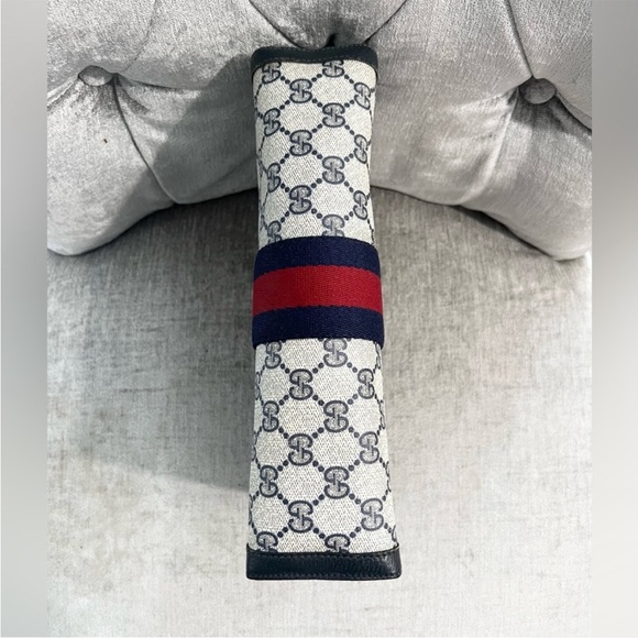 Authentic GUCCI Accessory Collection Clutch - EUC - Picture 3 of 9